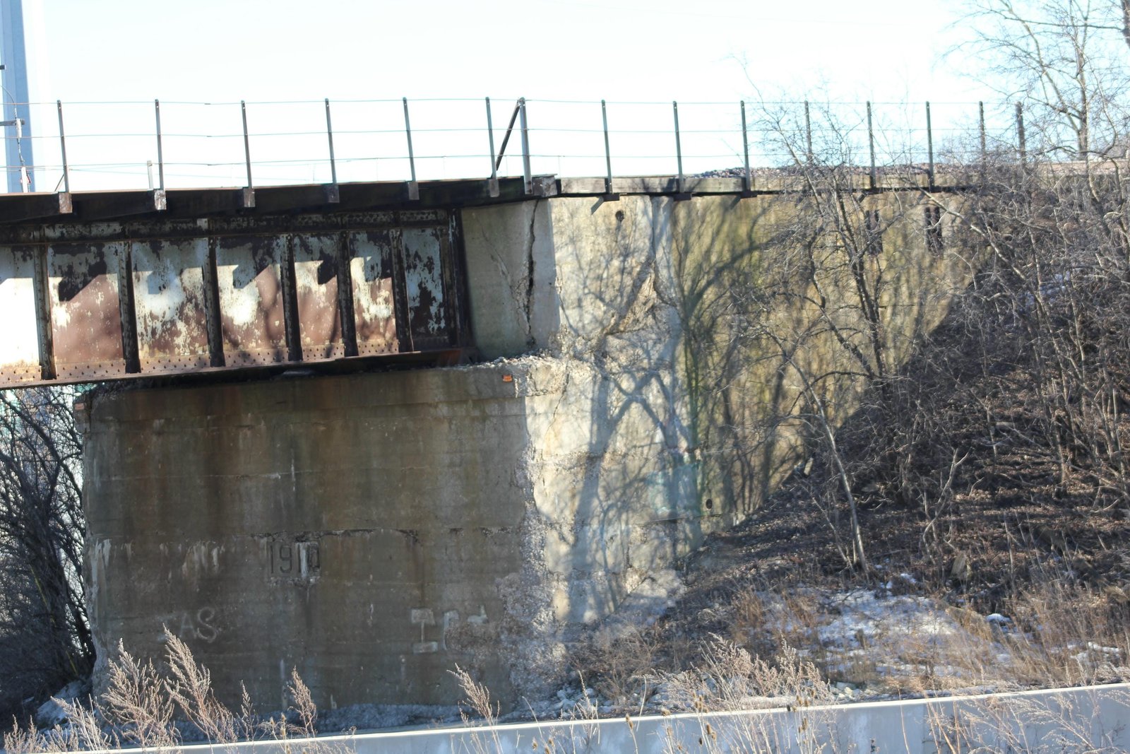 North abutment